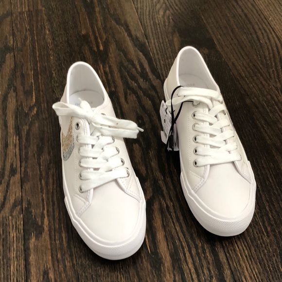 New White W/ Silver Gold Sequin Sneaker sz 38 7.5 - Picture 2 of 5